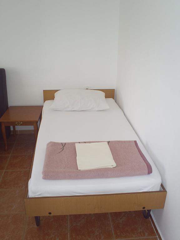 Apartmani Dado Ulcinj Exterior foto